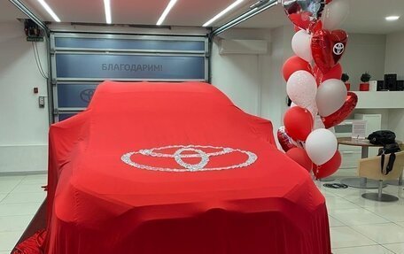 Toyota RAV4, 2022 год, 4 500 000 рублей, 10 фотография