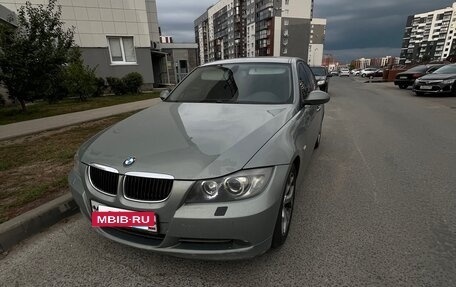 BMW 3 серия, 2007 год, 720 000 рублей, 2 фотография