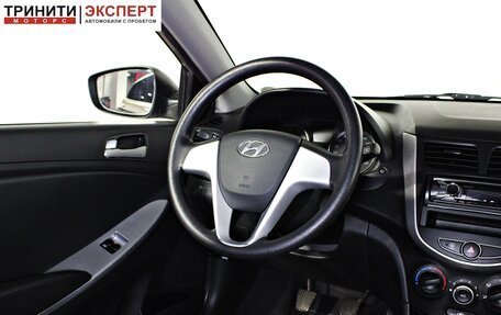 Hyundai Solaris II рестайлинг, 2012 год, 797 000 рублей, 12 фотография