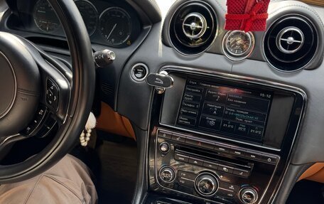 Jaguar XJ IV (X351), 2015 год, 1 734 000 рублей, 19 фотография
