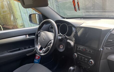 KIA Sorento II рестайлинг, 2011 год, 1 050 000 рублей, 6 фотография