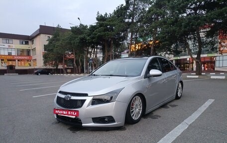 Chevrolet Cruze II, 2011 год, 950 000 рублей, 10 фотография