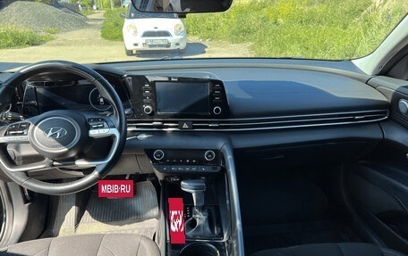 Hyundai Elantra, 2021 год, 2 000 000 рублей, 8 фотография