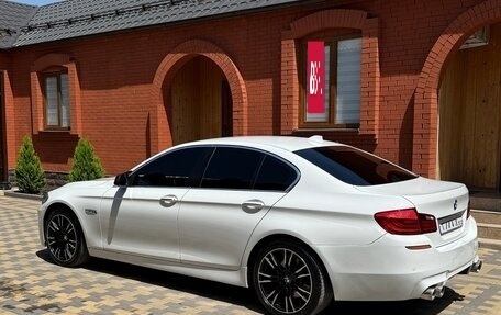 BMW 5 серия, 2012 год, 1 950 000 рублей, 2 фотография