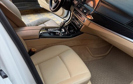 BMW 5 серия, 2012 год, 1 950 000 рублей, 7 фотография