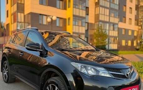 Toyota RAV4, 2015 год, 1 550 000 рублей, 3 фотография