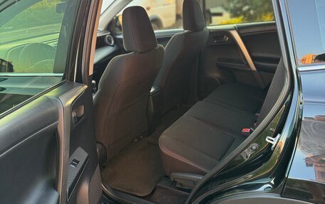 Toyota RAV4, 2015 год, 1 550 000 рублей, 14 фотография