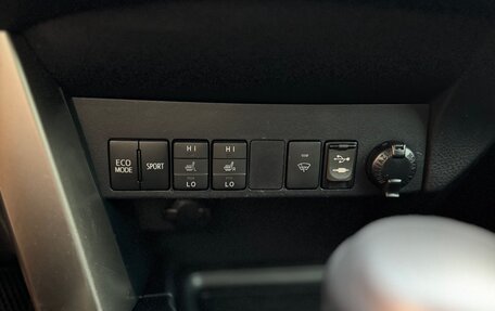 Toyota RAV4, 2015 год, 1 550 000 рублей, 21 фотография