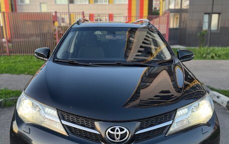 Toyota RAV4, 2015 год, 1 550 000 рублей, 26 фотография