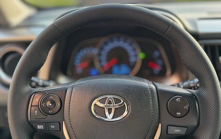 Toyota RAV4, 2015 год, 1 550 000 рублей, 22 фотография