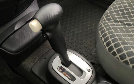 Nissan Micra III, 2006 год, 550 000 рублей, 17 фотография