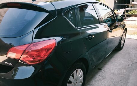 Opel Astra J, 2013 год, 790 000 рублей, 3 фотография