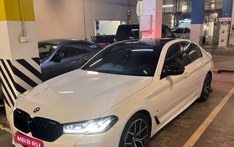 BMW 5 серия, 2021 год, 4 599 000 рублей, 1 фотография