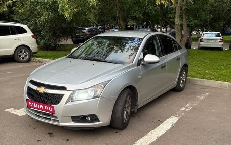 Chevrolet Cruze II, 2012 год, 600 000 рублей, 3 фотография