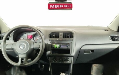 Volkswagen Polo VI (EU Market), 2011 год, 575 000 рублей, 10 фотография
