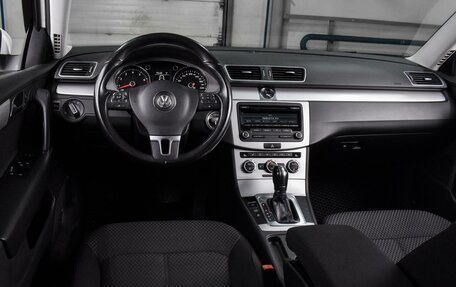 Volkswagen Passat B7, 2012 год, 1 109 000 рублей, 6 фотография