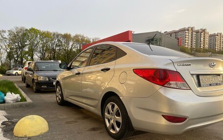 Hyundai Solaris II рестайлинг, 2013 год, 830 000 рублей, 4 фотография