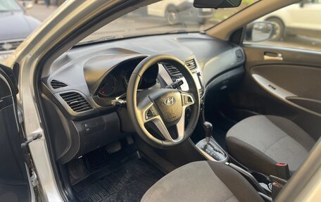 Hyundai Solaris II рестайлинг, 2013 год, 830 000 рублей, 9 фотография