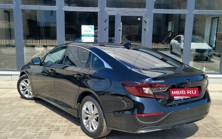 Honda Accord IX рестайлинг, 2019 год, 1 690 000 рублей, 4 фотография