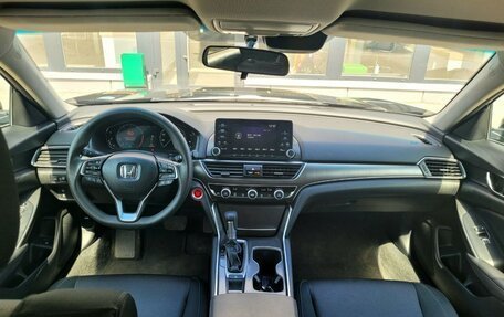 Honda Accord IX рестайлинг, 2019 год, 1 690 000 рублей, 18 фотография