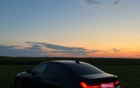 BMW 3 серия, 2019 год, 3 450 000 рублей, 3 фотография