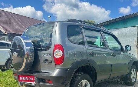 Chevrolet Niva I рестайлинг, 2018 год, 780 000 рублей, 6 фотография