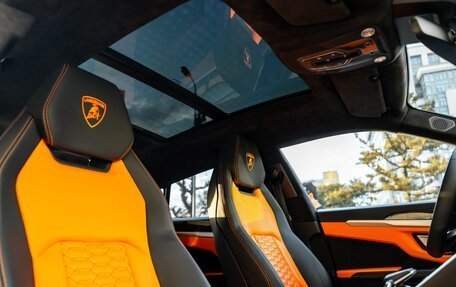 Lamborghini Urus I, 2021 год, 22 000 000 рублей, 7 фотография