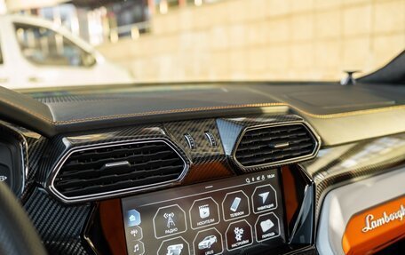 Lamborghini Urus I, 2021 год, 22 000 000 рублей, 11 фотография