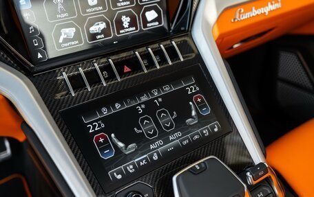 Lamborghini Urus I, 2021 год, 22 000 000 рублей, 28 фотография