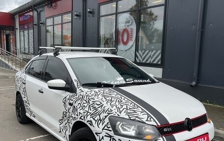Volkswagen Polo VI (EU Market), 2011 год, 720 000 рублей, 1 фотография