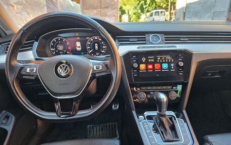 Volkswagen Passat B8 рестайлинг, 2019 год, 2 650 000 рублей, 7 фотография