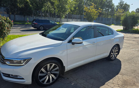 Volkswagen Passat B8 рестайлинг, 2019 год, 2 650 000 рублей, 14 фотография