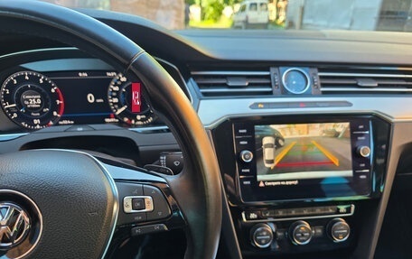 Volkswagen Passat B8 рестайлинг, 2019 год, 2 650 000 рублей, 15 фотография