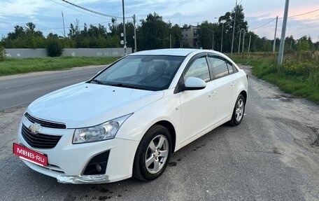 Chevrolet Cruze II, 2013 год, 750 000 рублей, 3 фотография