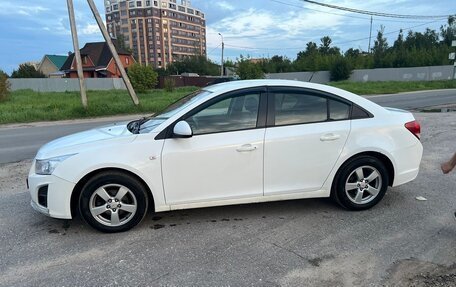 Chevrolet Cruze II, 2013 год, 750 000 рублей, 4 фотография