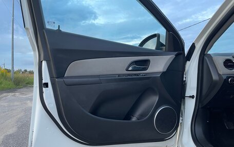 Chevrolet Cruze II, 2013 год, 750 000 рублей, 19 фотография