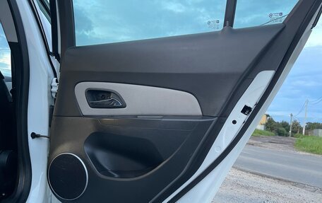 Chevrolet Cruze II, 2013 год, 750 000 рублей, 17 фотография