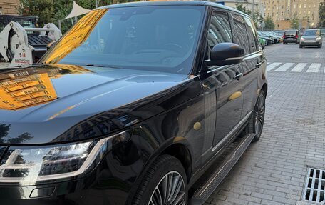 Land Rover Range Rover IV рестайлинг, 2020 год, 9 000 000 рублей, 6 фотография
