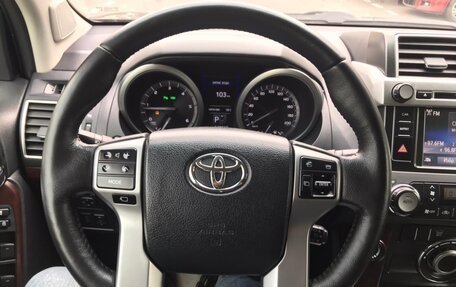 Toyota Land Cruiser Prado 150 рестайлинг 2, 2014 год, 3 499 900 рублей, 6 фотография
