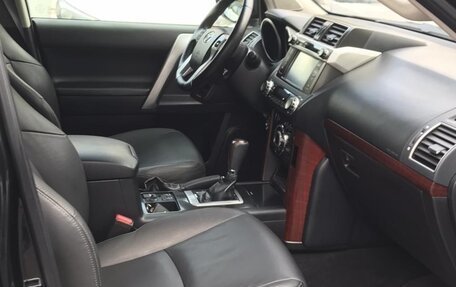 Toyota Land Cruiser Prado 150 рестайлинг 2, 2014 год, 3 499 900 рублей, 14 фотография