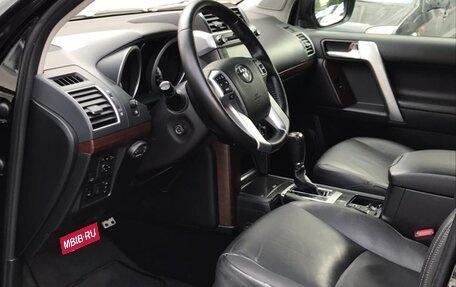 Toyota Land Cruiser Prado 150 рестайлинг 2, 2014 год, 3 499 900 рублей, 15 фотография