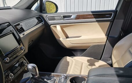 Volkswagen Touareg III, 2013 год, 2 200 000 рублей, 6 фотография