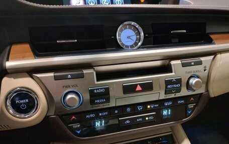 Lexus ES VII, 2015 год, 2 750 000 рублей, 9 фотография