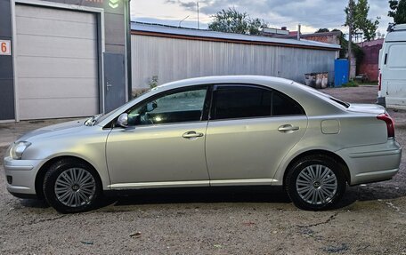 Toyota Avensis III рестайлинг, 2006 год, 680 000 рублей, 4 фотография