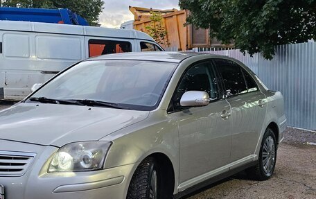 Toyota Avensis III рестайлинг, 2006 год, 680 000 рублей, 3 фотография