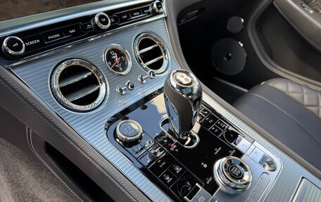 Bentley Continental GT III, 2019 год, 22 000 000 рублей, 16 фотография