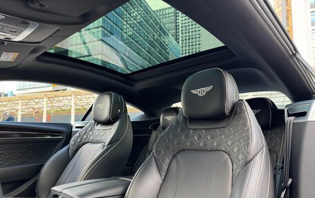 Bentley Continental GT III, 2019 год, 22 000 000 рублей, 12 фотография