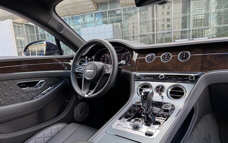 Bentley Continental GT III, 2019 год, 22 000 000 рублей, 20 фотография