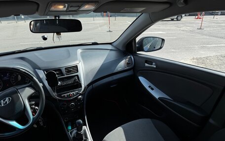 Hyundai Solaris II рестайлинг, 2012 год, 650 000 рублей, 14 фотография