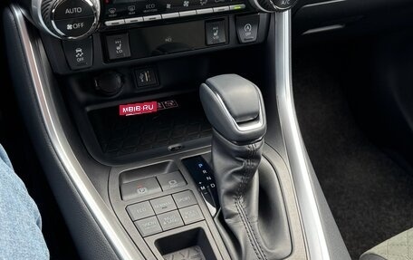 Toyota RAV4, 2025 год, 3 600 000 рублей, 14 фотография